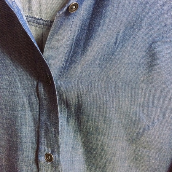 Como Vintage Denim Look Sleeveless Button Down - Picture 2 of 3